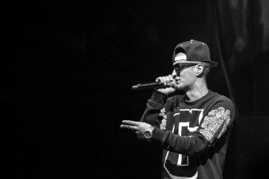 Moskova - 2 Ekim 2014: ünlü Rus hip hop müzik grubu Centr gece kulübünde büyük konser.