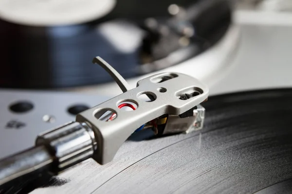 Giradiscos Tocando Disco Vinilo Con Música — Foto de Stock