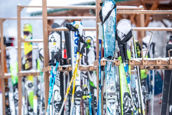 Boekovel Oekraïne Maart 2018 Professionele Hoge Snelheid Mountain Ski Verhuur — Stockfoto