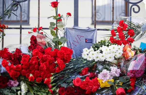 Moscú Noviembre 2016 Conmemoración Con Flores Embajada República Cuba Pueblo — Foto de Stock