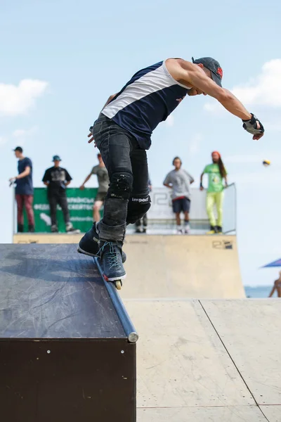 Odessa Agosto 2017 Concurso Patinaje Línea Agresivo Skate Park Aire — Foto de Stock