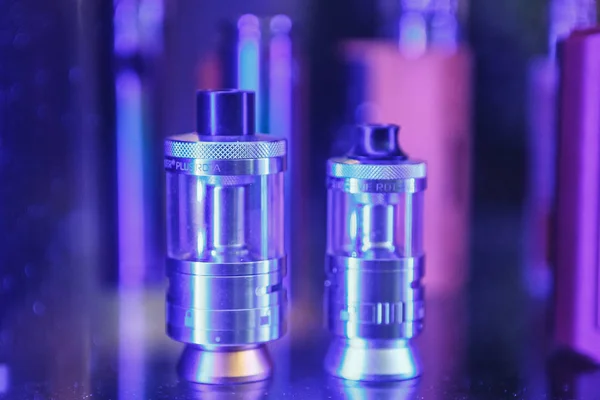 Kyjev Ukrajina Duben 2018 Nové Díly Vaping Zařízení Dripper Hlav — Stock fotografie