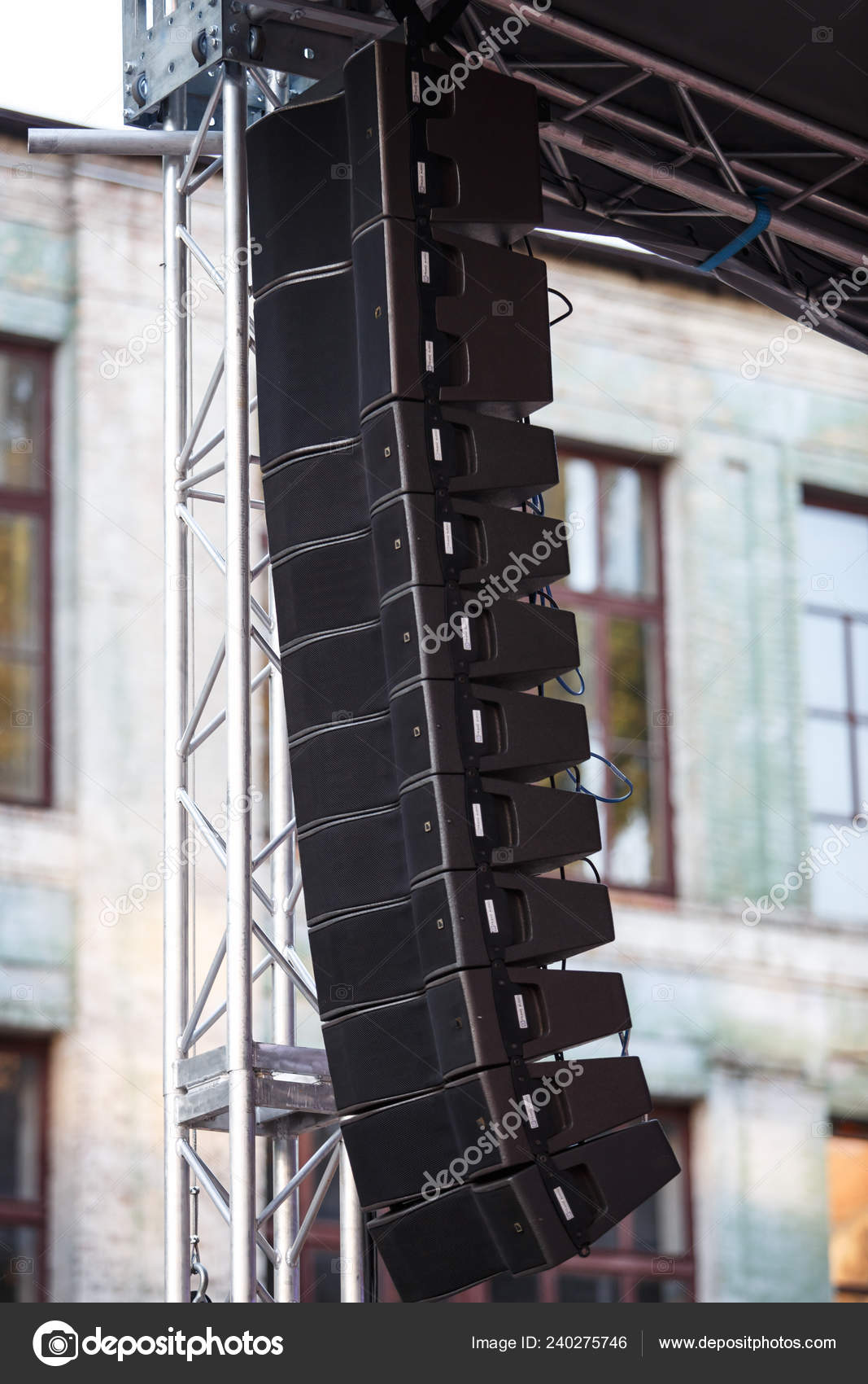 outdoor stage speakers