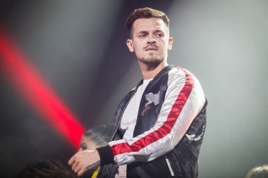 Misha alanı Moskova gibi parti gibi Fm tarafından 25 Eylül, 2016 üzerinde barındırılan gece kulübünde sahnede performans Mavrin