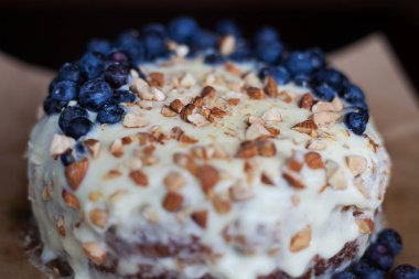 Kremalı kek, krepteki Bademli, yakın çekim