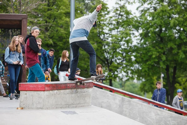 Moskwa Maja 2016 Ulica Skateboarding Konkurs Lato Odkrytym Skate Parku — Zdjęcie stockowe