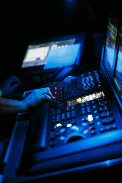 Moscow Dezembro 2016 Técnico Som Técnicos Luzes Controlam Show Música — Fotografia de Stock