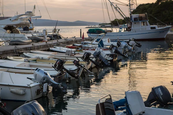 Brela Croatie Juin 2017 Location Bateaux Moteur Yachts Sur Jetée — Photo