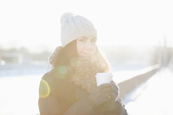 Happy Young Girl Enjoying Her Coffee Outdoor Winter Get Warm — стоковое фото