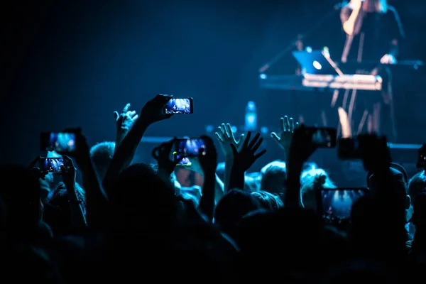 Moscow June 2016 Music Fans Listening Singer Assai Stage Night — Stock Photo, Image