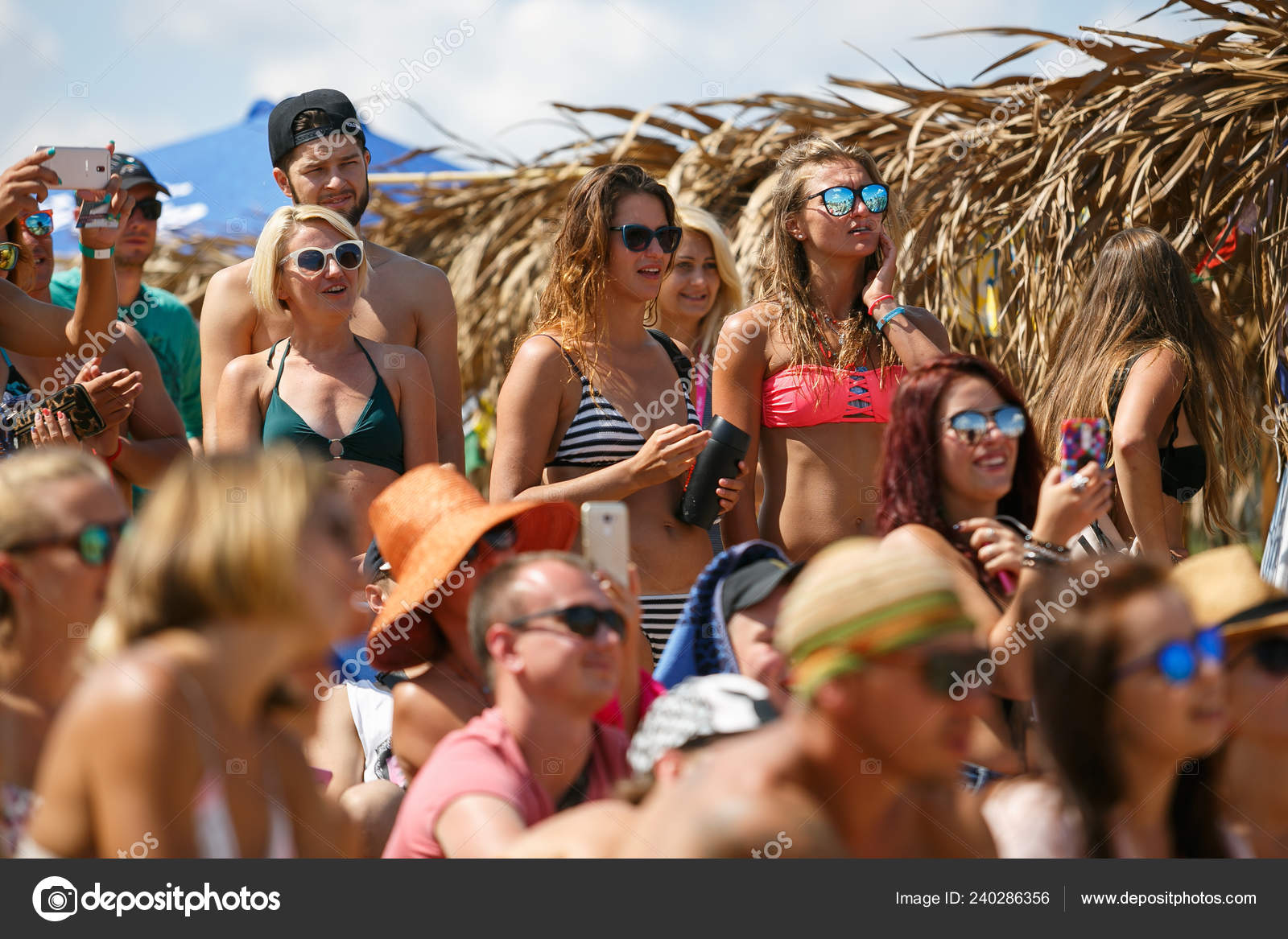 Odessa Ukraine August 2017 Pretty Young Girls Bikinis Enjoy Summer – Stock  Editorial Photo © hurricanehank #240286356
