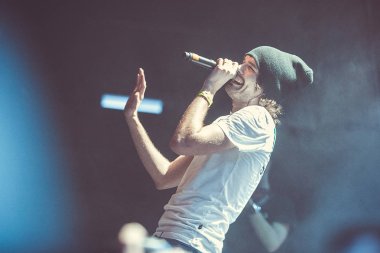 Moskova - 15 Kasım, 2014: popüler Rus rocker Noize Mc büyük rock konseri.