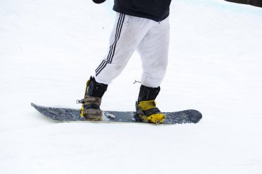 Kiev, Ukrayna - 3 Şubat, 2018: Snowboard Parkı Goloseev Kayak Park açılışı.