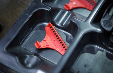 Kuaför Salonu saç kesme için düzeltici makine klibi. Erkek beaty salon için profesyonel araçlar. Bıyık kesme, sakal ve özel kesme makinesi aracı ile güzel haricuts olun