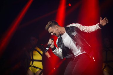 Misha alanı Moskova gibi parti gibi Fm tarafından 25 Eylül, 2016 üzerinde barındırılan gece kulübünde sahnede performans Mavrin