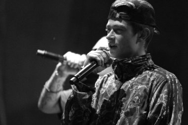 Moskova - 2 Ekim 2014: ünlü Rus hip hop müzik grubu Centr gece kulübünde büyük konser.