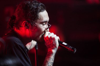 Moskova - 5 Aralık, 2015: sunumu Scriptonite Red Club, uzun zamandır beklenen albüm rap şarkıcıları Basta, Jillz yanında