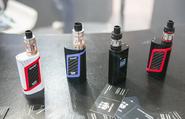 Mosca Dicembre 2016 International Vape Expo Dispositivo Vaper Popolare Mod — Foto Stock