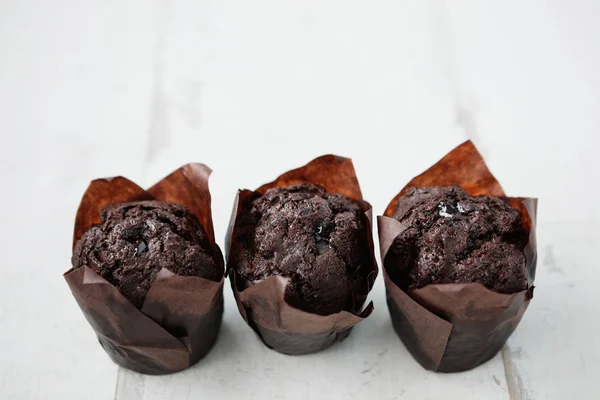 Čerstvé Brownie Dezert Pohár Dorty Čokoládové Muffiny Kávu Bílý Dřevěný — Stock fotografie