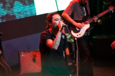 Moskova - 5 Aralık, 2015: sunumu Scriptonite Red Club, uzun zamandır beklenen albüm rap şarkıcıları Basta, Jillz yanında