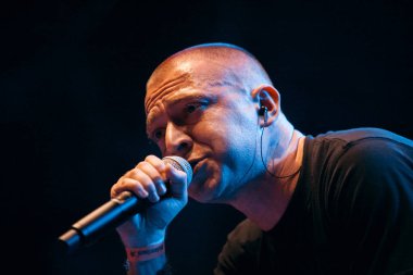 Moskova - 27 Ağustos, 2015: Oxxxymiron ve Johhny Rudeboy aka Ohra Yelawolf konserde ısınma