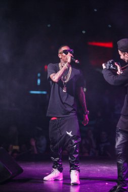 Moskova - 27 Mart, 2015: Popüler Amerikan rap Soulja Boy oynamak müzik show sahne gece kulübü şarkıcısı