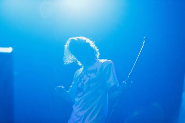 Moskova - 30 Mart, 2017: hip hop şarkıcısı Firavun gerçekleştirir gece kulübünde sahnede ünlü Rus.