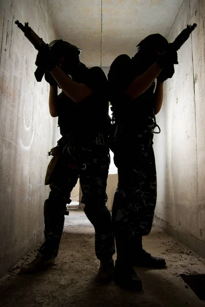 Photo Armed Men Combat Uniform Playing Terrorist Special Forces Team — Stock Photo, Image