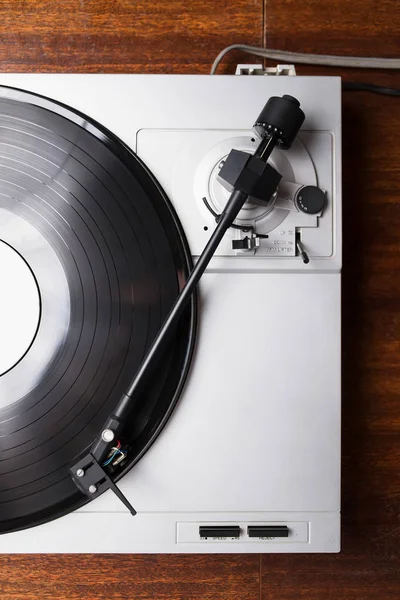 Giradiscos Tocando Disco Vinilo Con Música —  Fotos de Stock