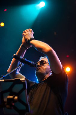 Moskova - 26 Mayıs, 2016: Rock konseri Emir Kusturica ve Sigara İçilmeyen orkestra grubu