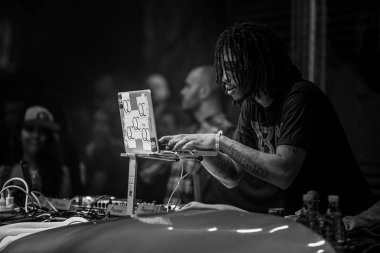 Moskova - 27 Mart, 2015: Soulja Boy ve performans Migos (Quavo, kalkış, ofset) alanı Moskova gece kulübünde Rusya'da yaşamak