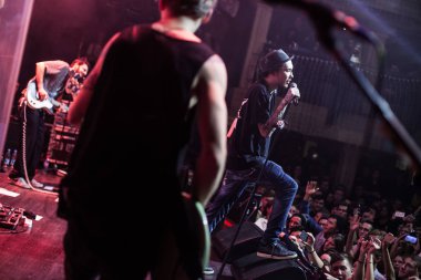 Moskova - 5 Aralık, 2015: sunumu Scriptonite Red Club, uzun zamandır beklenen albüm rap şarkıcıları Basta, Jillz yanında