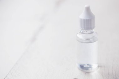 Şeffaf sıvı nikotin ve probilen glicol e-cig tekrar doldur. Nikotin Elektronik trendy Buharlaştırıcı-e-sigara için doldurma ücretsiz