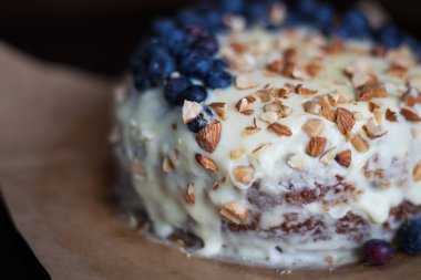 Kremalı kek, krepteki Bademli, yakın çekim