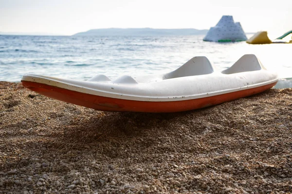 Alquilar Barco Kayak Para Viaje Vacaciones Verano Disfrute Natación Mar —  Fotos de Stock