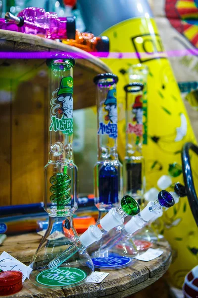 Genoa Itália Outubro 2018 Ganja Shop Sell Legalized Marijuana Glass — Fotografia de Stock