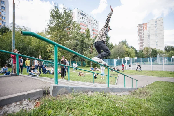 Moskova Ağustos 2015 Açık Saldırgan Rollerbladers Tamamlama S3T Yarışması Genç — Stok fotoğraf