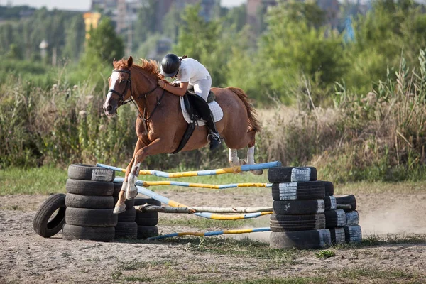 Mariupol Ucrânia Julho 2015 Concurso Equitação Entre Jovens Cavaleiros Competição — Fotografia de Stock