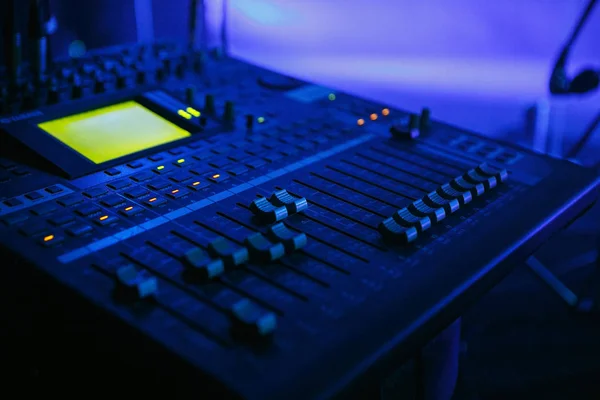 Moskva November 2016 Audio Mixer För Musiker Scenen Pro Sound — Stockfoto