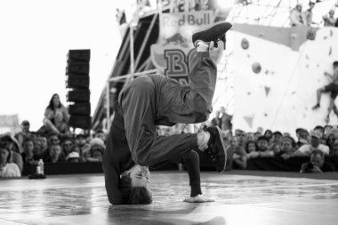 Odessa, Ukrayna-23 Ağustos, 2017: Red Bull Bc bir Cypher break dans yarışması. Break dans Şampiyonası gençlik hip hop kültürü Yaz Festivali