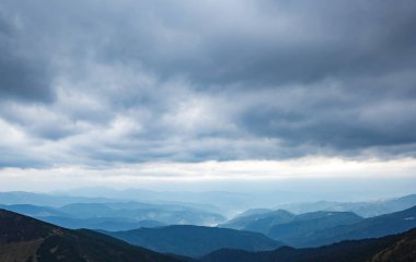 Seyahat hedef. Karpat Dağları'nın güzel manzara 