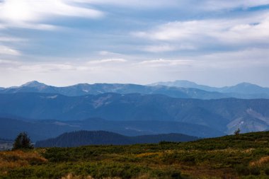 Seyahat hedef. Karpat Dağları'nın güzel manzara 