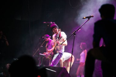 Moskova - 15 Kasım, 2014: popüler Rus rocker Noize Mc büyük rock konseri.