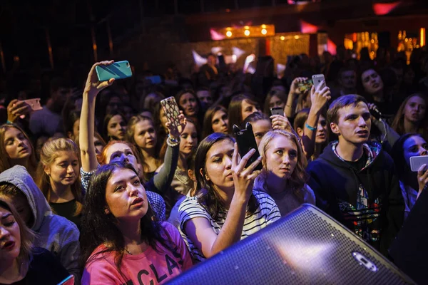 Moskva Říjen 2016 Velký Koncert Ruských Rapovým Zpěvákem Kravz Noční — Stock fotografie