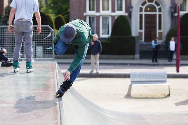 Korcsolyázás Verseny Szabadtéri Skate Park Extrém Sportesemény — Stock Fotó