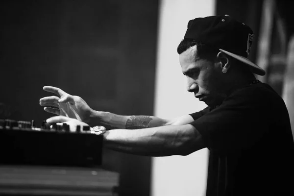 Moscow March Famous Hip Hop Producer Abraham Orellana Aka Araabmuzik — Stock Photo, Image