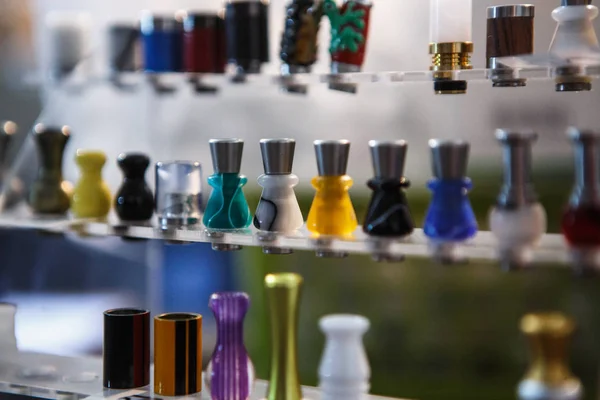 Kiev Ukrajna Április 2018 Tartalék Alkatrészek Mouthpick Vaping Eszközök Eladó — Stock Fotó