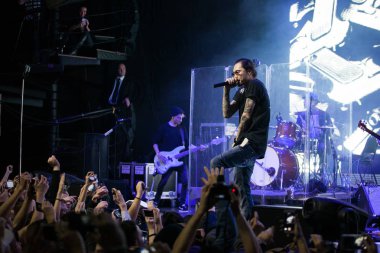 Moskova - 5 Aralık, 2015: sunumu Scriptonite Red Club, uzun zamandır beklenen albüm rap şarkıcıları Basta, Jillz yanında