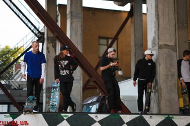 Moskova - 13 Ağustos, 2016: yeşil Tuborg Jam Festivali, Moskova. Earl Sweatshirt, Just Blaze headliner ana hip hop sahne alanı'nda edildi