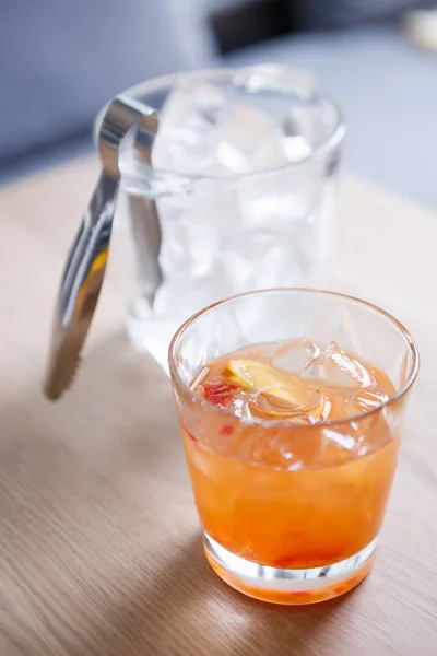 Νόστιμο Ποτό Χυμό Πορτοκαλιού Τεκίλα Sunrise Κοκτέιλ Στο Εστιατόριο Απολαύστε — Φωτογραφία Αρχείου